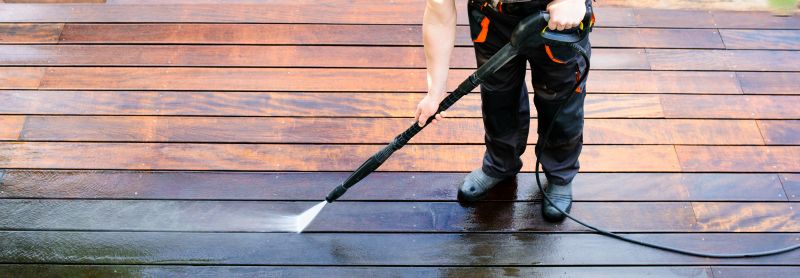 Deck & Patio Powerwashing