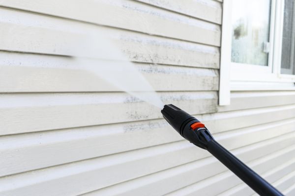 Siding Power Washing in Falls Church