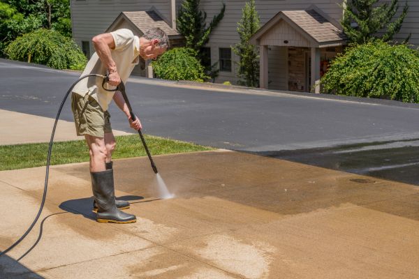 Concrete Pressure Cleaning in Falls Church