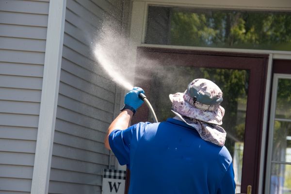 Siding Pressure Washing in Falls Church